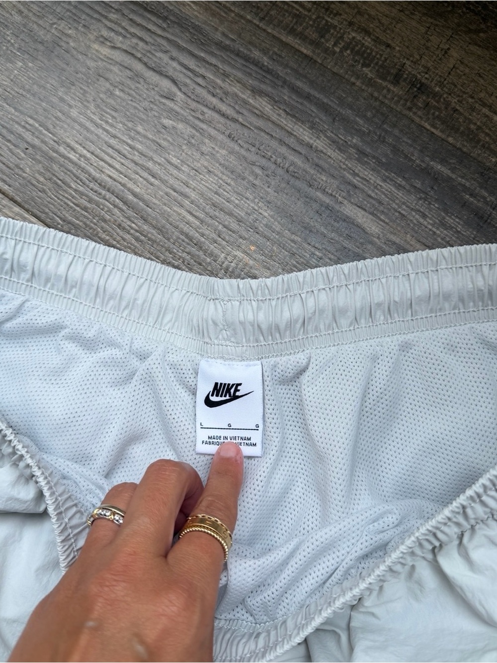 Nike white swimming trunks size large men’s - Picture 3 of 4